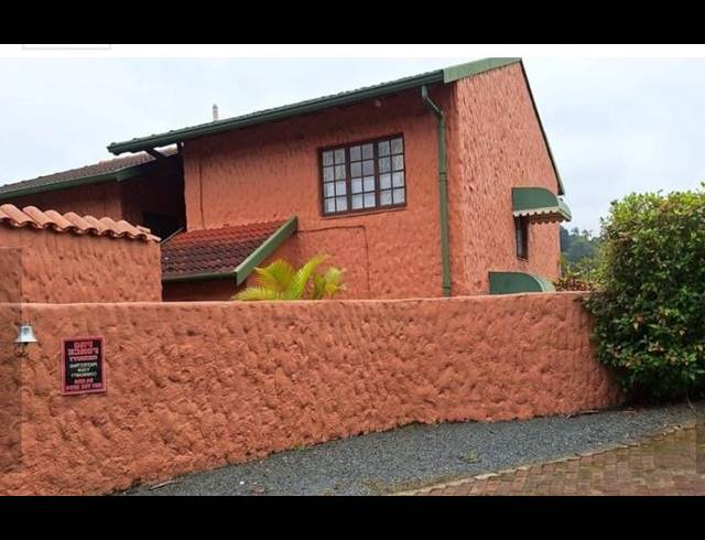 3 BEDROOM DUPLEX FOR SALE IN PADFIELD PARK